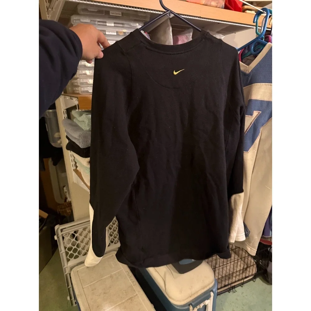 Nike LeBron LS Long Sleeve Shirt Black‎ Gold Swoosh XL Vintage Hong Kong - Picture 2 of 7